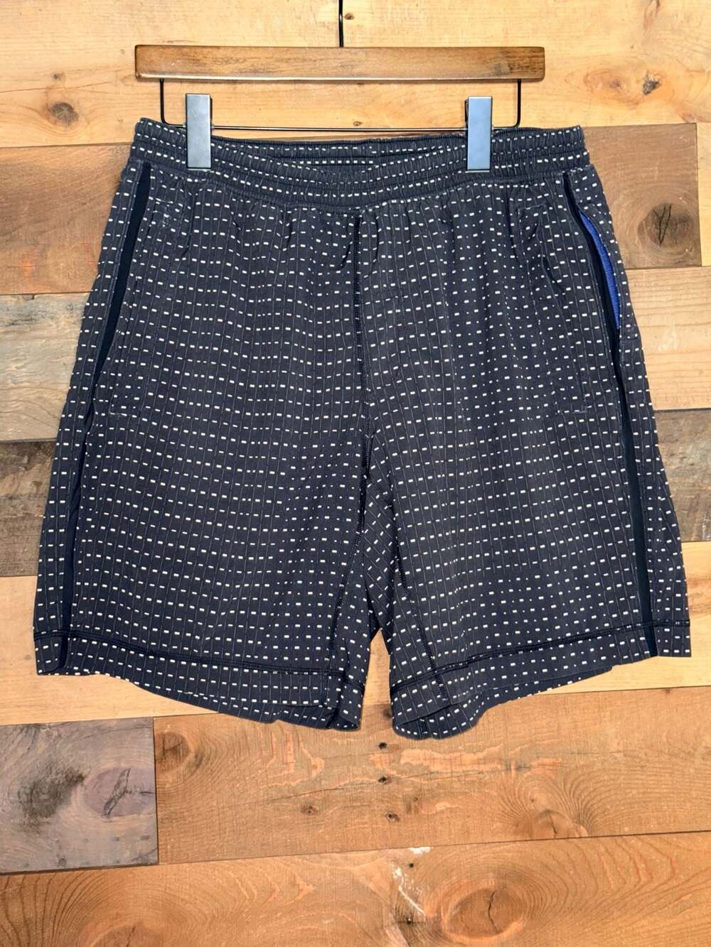 Lululemon Men's Surge Short 9" Lined Dash Dot Pattern Size Medium